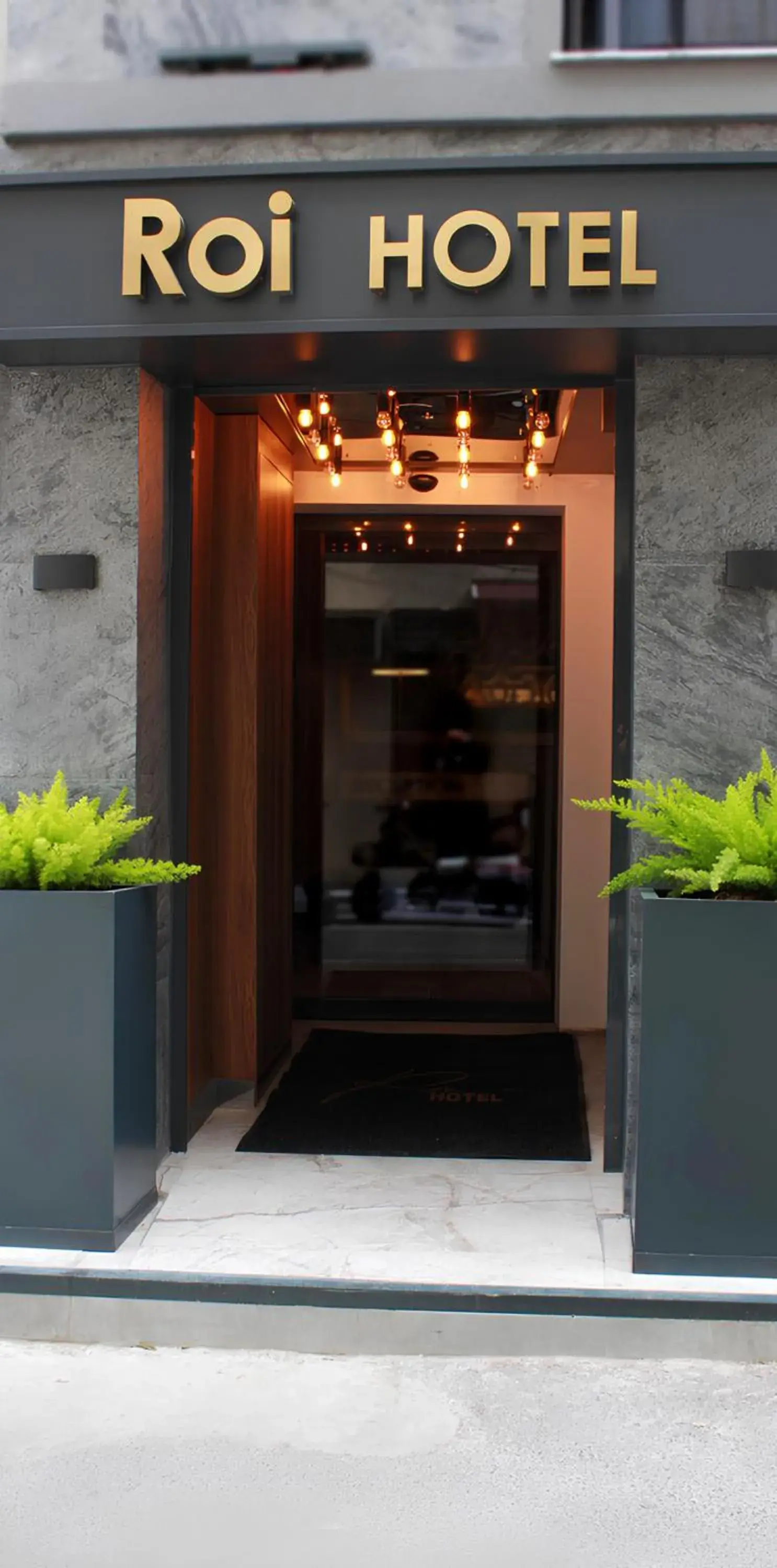 ROİ HOTEL İZMiR